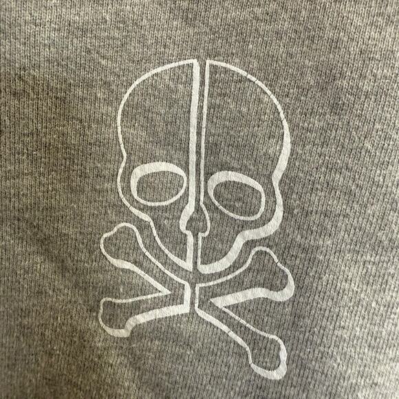 Soul By Soulcycle Casey Cropped Sweatshirt Gray Small Skull Grunge Athleisure - Picture 2 of 9